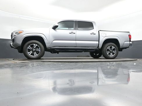 Used 2021 Toyota Tacoma SR image 40