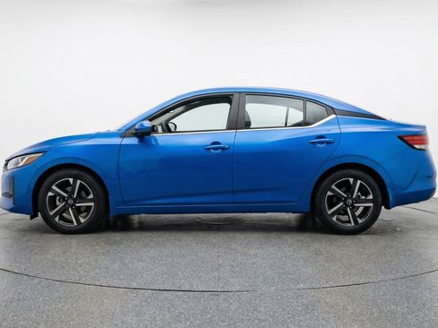 Used 2025 Nissan Sentra SV FWD image 5