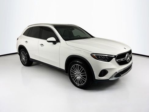 Certified 2026 Mercedes-Benz GLC 300 image 3