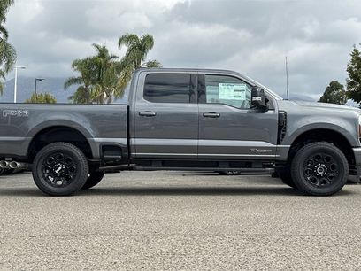 New 2025 Ford F250 Lariat w/ Black Appearance Package