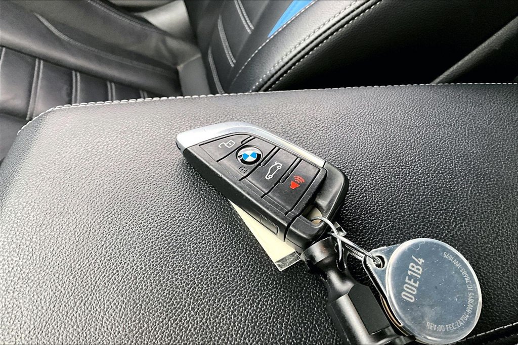 Used 2024 BMW M2 w/ Lighting Package RWD image 11