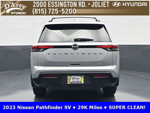 Used 2023 Nissan Pathfinder SV image 6
