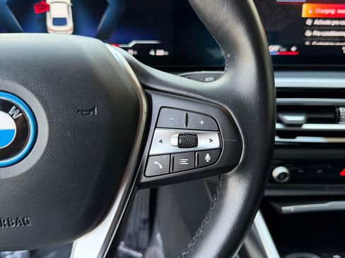 Certified 2023 BMW i4 eDrive40 image 27