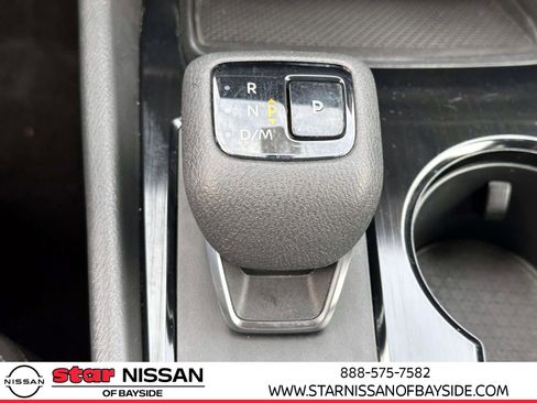 Used 2023 Nissan Rogue SV image 24
