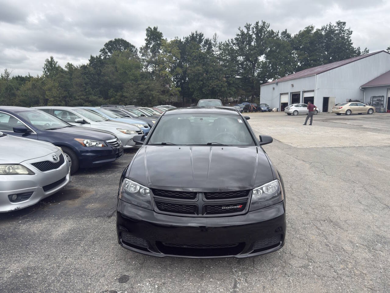 Used 2014 Dodge Avenger SE w/ Rallye Appearance Group FWD image 4