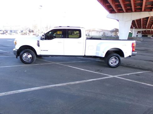 Used 2018 Ford F350 Lariat w/ Tow Technology Bundle image 1