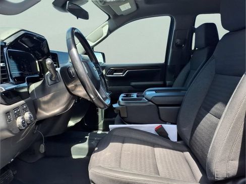 Used 2022 Chevrolet Silverado 1500 LT AWD/4WD image 17