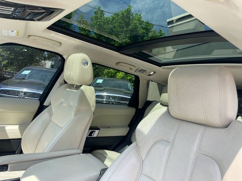 Used 2015 Land Rover Range Rover Sport HSE AWD/4WD image 19