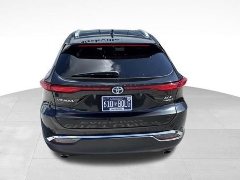 Used 2022 Toyota Venza XLE AWD/4WD image 4