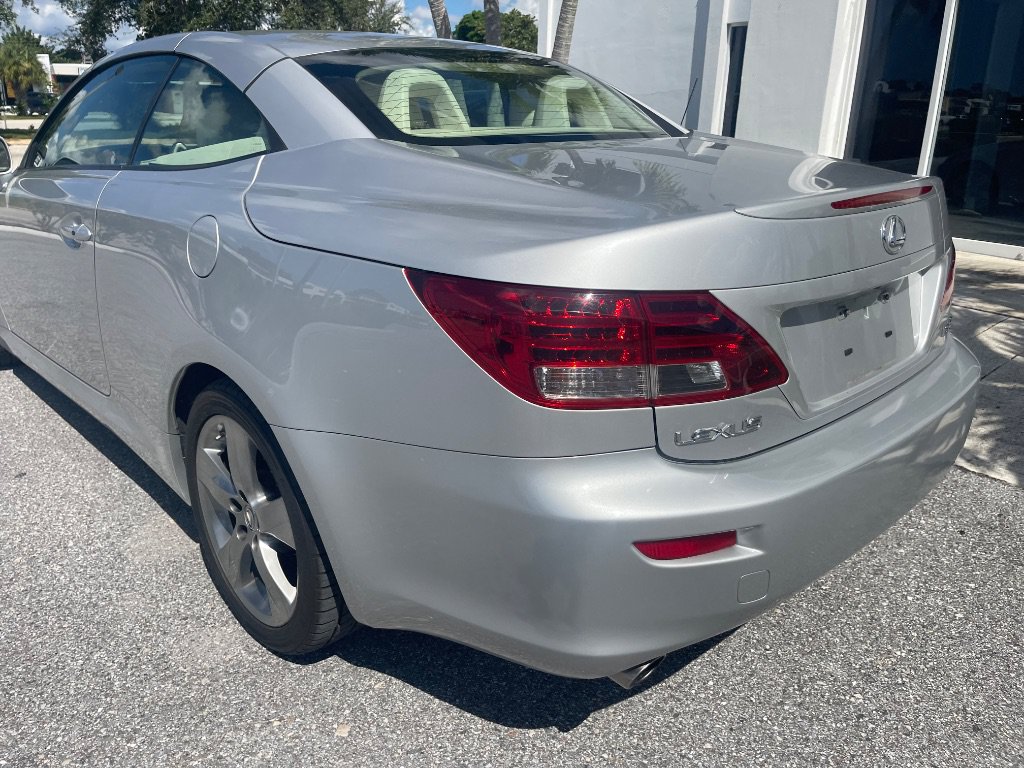 Used 2010 Lexus IS 350C RWD image 8