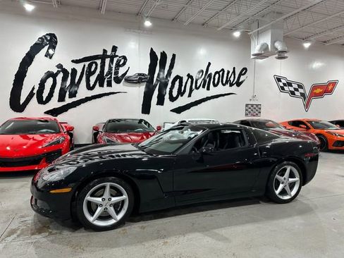 Used 2011 Chevrolet Corvette Coupe w/ 1LT RWD image 28