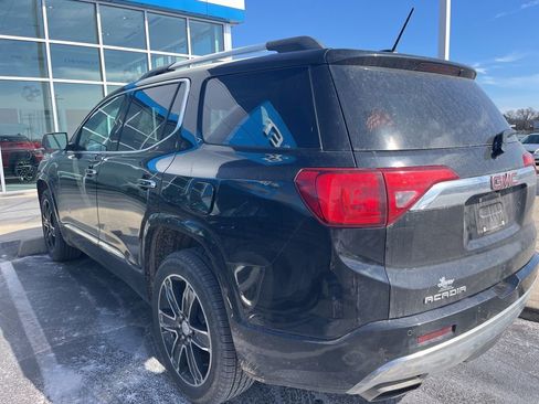 Used 2017 GMC Acadia Denali image 4