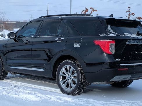 Certified 2021 Ford Explorer XLT w/ Equipment Group 202A image 5