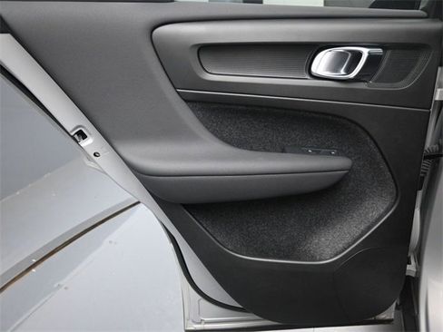 Used 2024 Volvo XC40 Recharge Plus w/ Protection Package Premier image 22