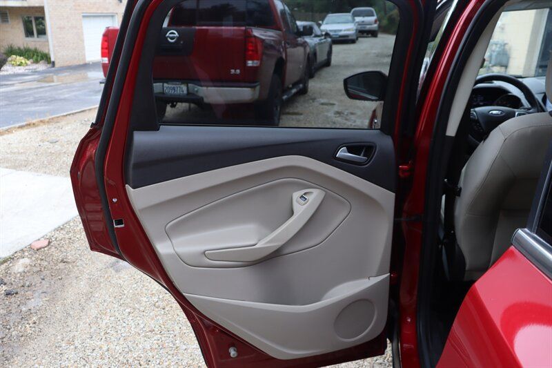 Used 2019 Ford Escape SE AWD/4WD image 24