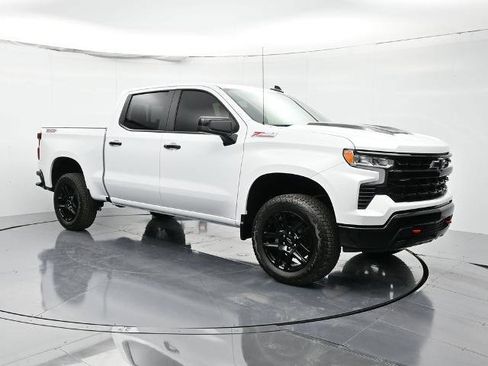 New 2026 Chevrolet Silverado 1500 LT Trail Boss w/ Convenience Package II image 3