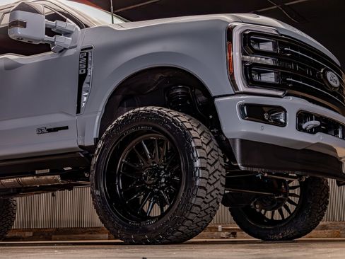 Used 2026 Ford F250 Platinum image 12