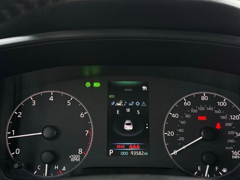 Used 2024 Toyota Corolla SE FWD image 36