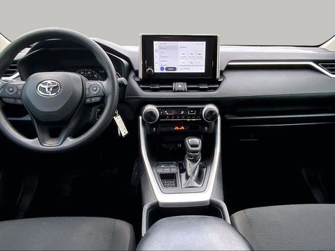Used 2025 Toyota RAV4 LE FWD image 15