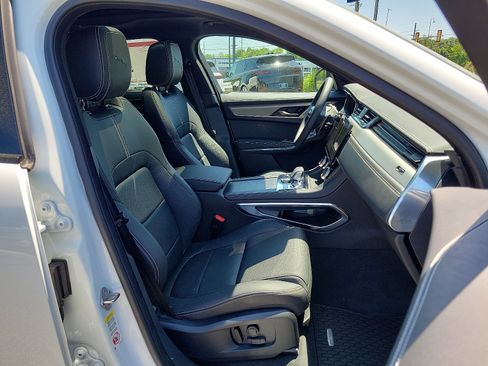 Used 2025 Jaguar F-PACE R-Dynamic S AWD/4WD image 3