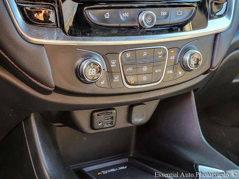 Used 2023 Chevrolet Traverse RS w/ LPO, Floor Liner Package image 24