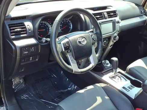 Used 2014 Toyota 4Runner SR5 Premium AWD/4WD image 19