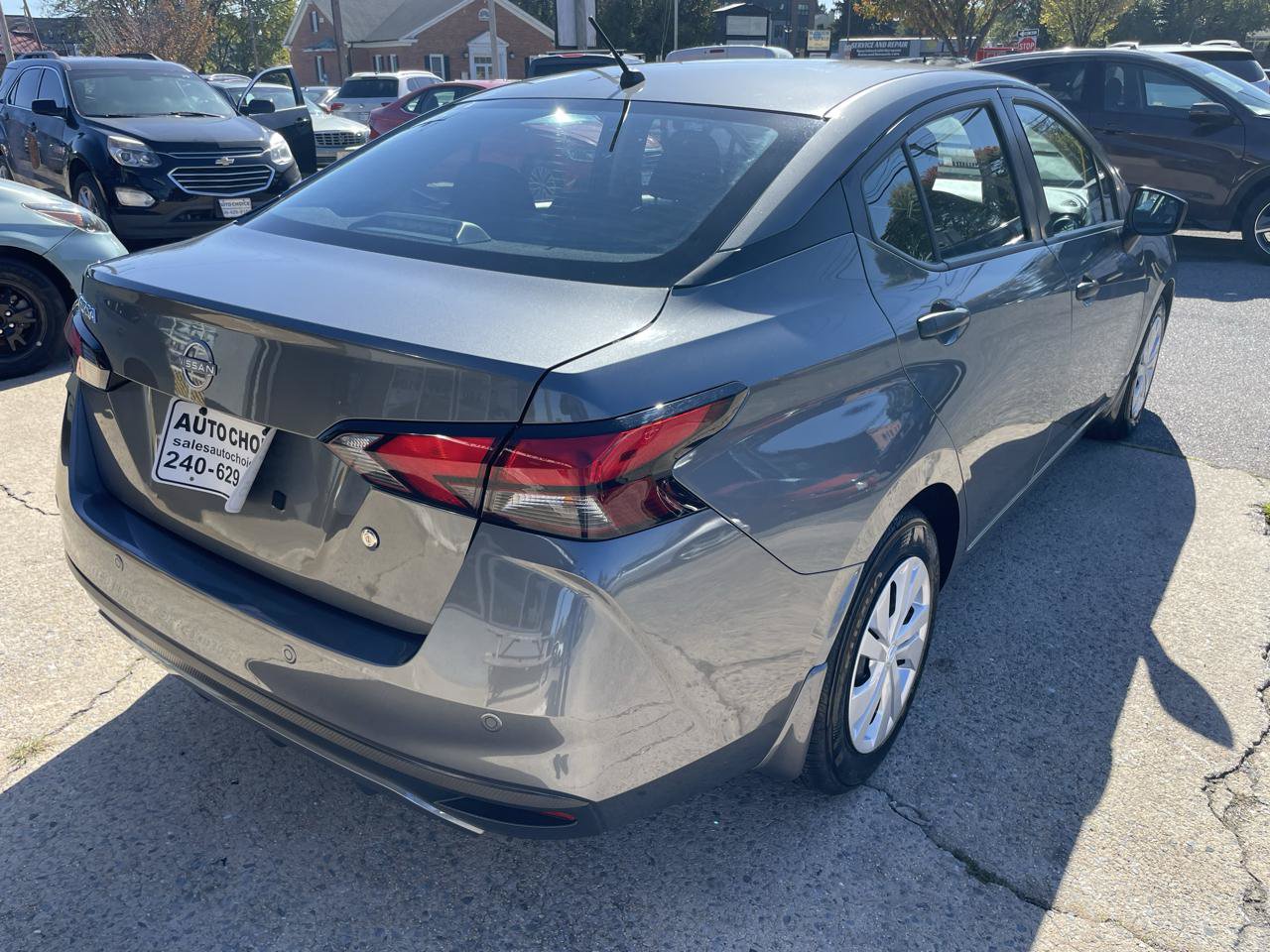 Used 2025 Nissan Versa S w/ Trunk Package FWD image 16