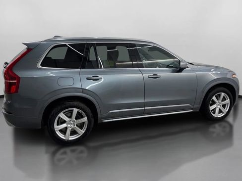 Used 2020 Volvo XC90 T6 Momentum AWD/4WD image 11
