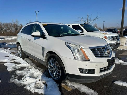 Used 2014 Cadillac SRX Performance w/ Driver Awareness Package image 3