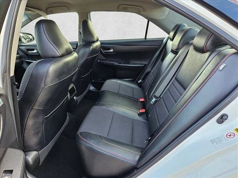 Used 2017 Toyota Camry SE image 18