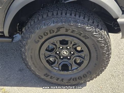 New 2026 Ford Bronco Badlands AWD/4WD image 15