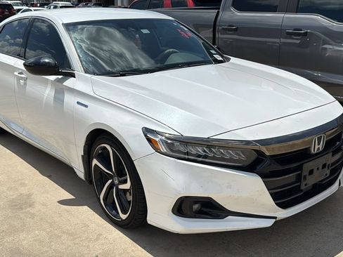 Used 2022 Honda Accord Sport image 3