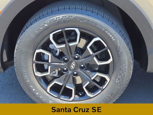 Certified 2024 Hyundai Santa Cruz SE AWD/4WD image 12