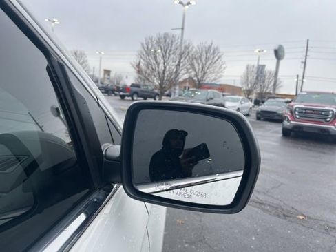 Certified 2021 Ford Edge SEL w/ Convenience Package image 7