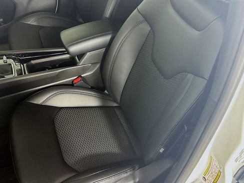 New 2026 Jeep Compass Latitude image 20