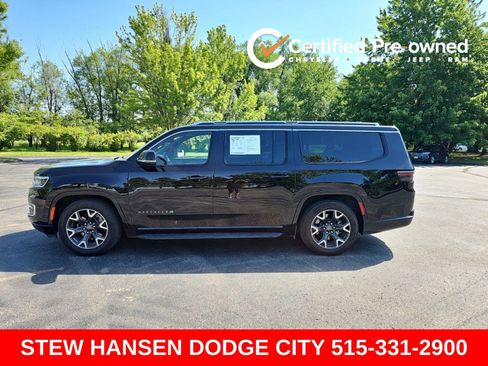 Used 2024 Jeep Wagoneer L Series III w/ Flexible Seating Group AWD/4WD image 1
