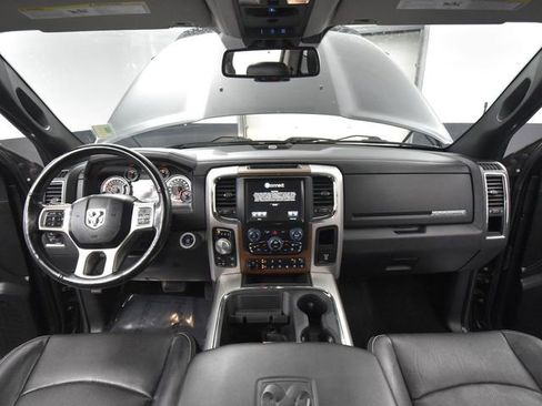 Used 2016 RAM 1500 Laramie w/ Convenience Group image 24