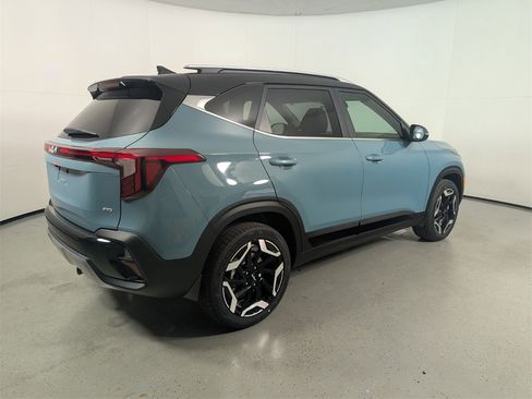 New 2026 Kia Seltos SX image 7