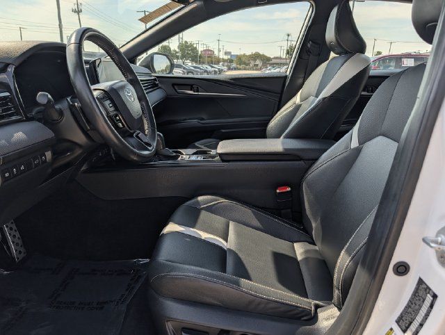 Used 2025 Toyota Camry SE FWD image 26