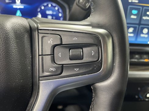 Used 2024 Chevrolet Silverado 1500 LT AWD/4WD image 25