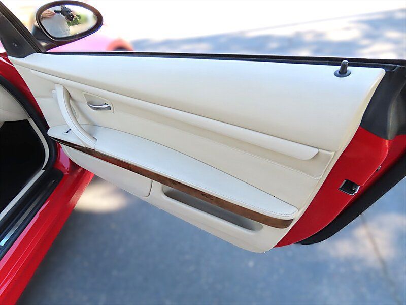 Used 2008 BMW 335i Convertible RWD image 29