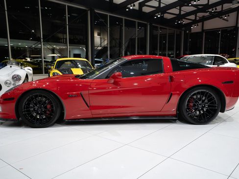 Used 2009 Chevrolet Corvette Z06 w/ Preferred Equipment Group RWD image 36