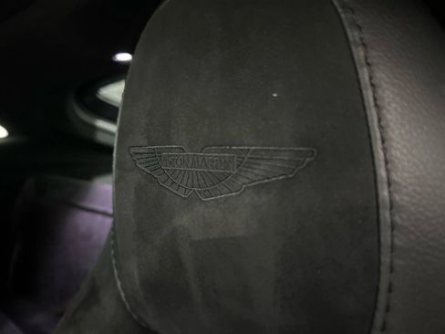 Used 2019 Aston Martin V8 Vantage Coupe RWD image 34