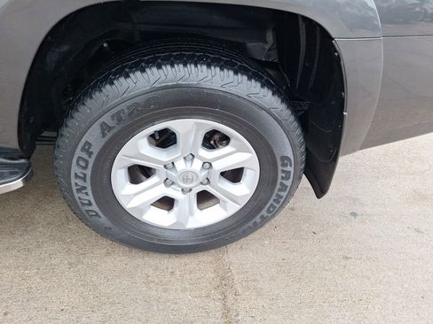 Used 2022 Toyota 4Runner SR5 Premium image 11