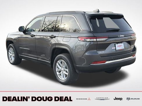 New 2026 Jeep Grand Cherokee Laredo AWD/4WD image 3