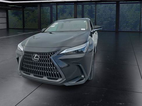 Certified 2025 Lexus NX 250 FWD w/ Accessory Package (2T) image 3