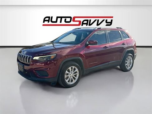 Used 2021 Jeep Cherokee Latitude w/ Mopar Interior Package image 3