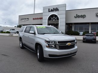 Used 2020 Chevrolet Suburban LT image 1