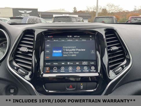 Used 2022 Jeep Cherokee Limited image 28