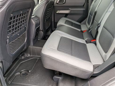 Used 2022 Ford Bronco Black Diamond image 18